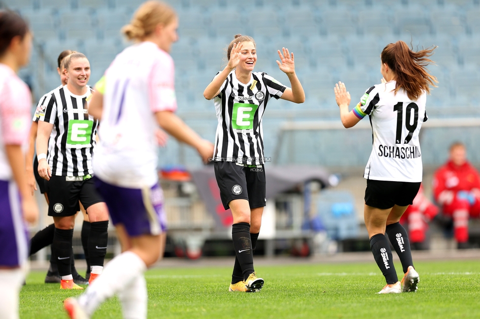 Sturm Damen - Austria Wien
OEFB Frauen Bundesliga, 4. Runde, SK Sturm Graz Damen - FK Austria Wien, Stadion Liebenau Graz, 25.09.2022. 

Foto zeigt Julia Matuschewski (Sturm Damen), Julia Magerl (Sturm Damen) und Annabel Schasching (Sturm Damen)
