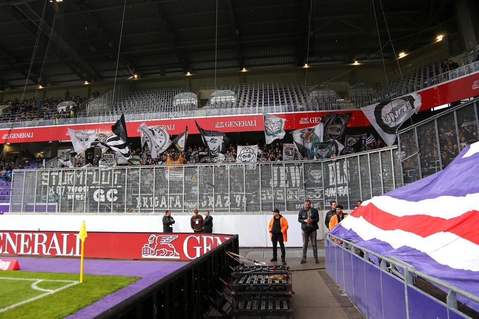 Austria Wien - Sturm Graz
Oesterreichische Fussball Bundesliga, 10. Runde, FK Austria Wien - SK Sturm Graz, Generali-Arena Wien, 02.10.2022. 

Foto zeigt Fans von Sturm
