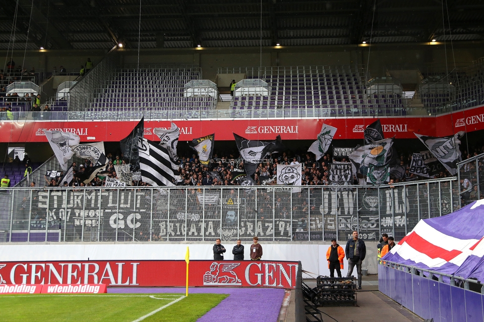 Austria Wien - Sturm Graz
Oesterreichische Fussball Bundesliga, 10. Runde, FK Austria Wien - SK Sturm Graz, Generali-Arena Wien, 02.10.2022. 

Foto zeigt Fans von Sturm
