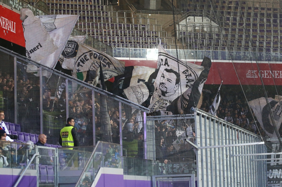 Austria Wien - Sturm Graz
Oesterreichische Fussball Bundesliga, 10. Runde, FK Austria Wien - SK Sturm Graz, Generali-Arena Wien, 02.10.2022. 

Foto zeigt Fans von Sturm
