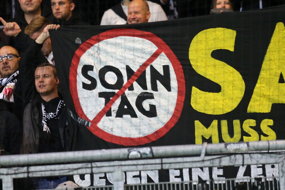 Austria Wien - Sturm Graz
Oesterreichische Fussball Bundesliga, 10. Runde, FK Austria Wien - SK Sturm Graz, Generali-Arena Wien, 02.10.2022. 

Foto zeigt Fans von Sturm mit einem Spruchband
