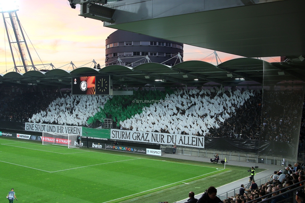 Sturm Graz - Lazio
UEFA Europa League Gruppenphase 3. Spieltag, SK Sturm Graz - SS Lazio, Stadion Liebenau Graz, 06.10.2022. 

Foto zeigt Fans von Sturm mit einer Choreografie
