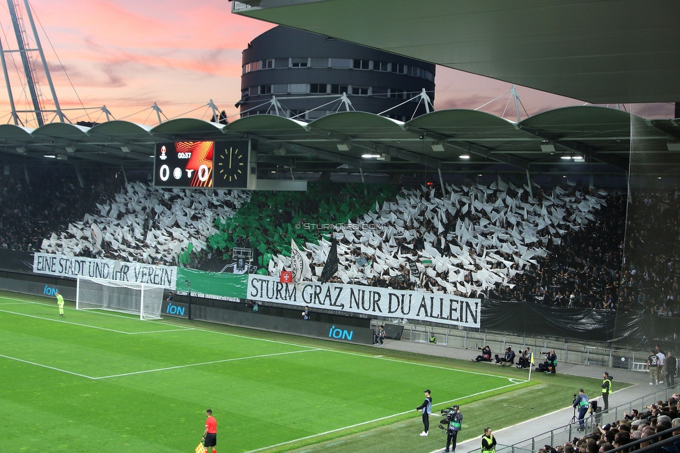 Sturm Graz - Lazio
UEFA Europa League Gruppenphase 3. Spieltag, SK Sturm Graz - SS Lazio, Stadion Liebenau Graz, 06.10.2022. 

Foto zeigt Fans von Sturm mit einer Choreografie
