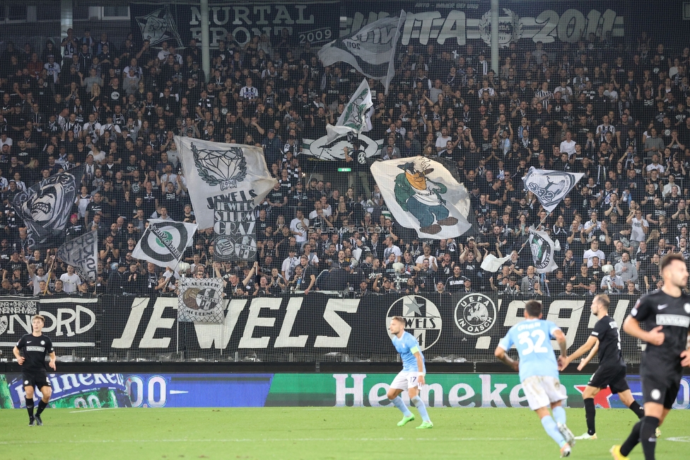 Sturm Graz - Lazio
UEFA Europa League Gruppenphase 3. Spieltag, SK Sturm Graz - SS Lazio, Stadion Liebenau Graz, 06.10.2022. 

Foto zeigt Fans von Sturm
Schlüsselwörter: jewels