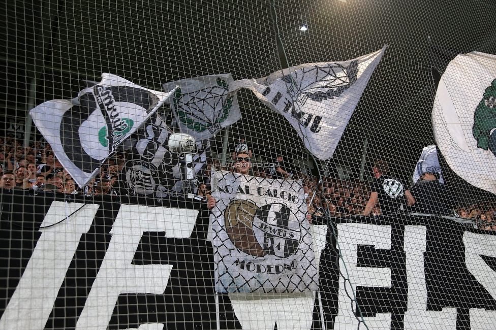 Sturm Graz - Lazio
UEFA Europa League Gruppenphase 3. Spieltag, SK Sturm Graz - SS Lazio, Stadion Liebenau Graz, 06.10.2022. 

Foto zeigt Fans von Sturm
