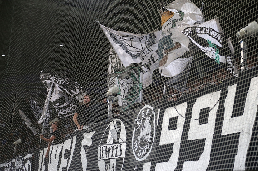 Sturm Graz - Lazio
UEFA Europa League Gruppenphase 3. Spieltag, SK Sturm Graz - SS Lazio, Stadion Liebenau Graz, 06.10.2022. 

Foto zeigt Fans von Sturm
