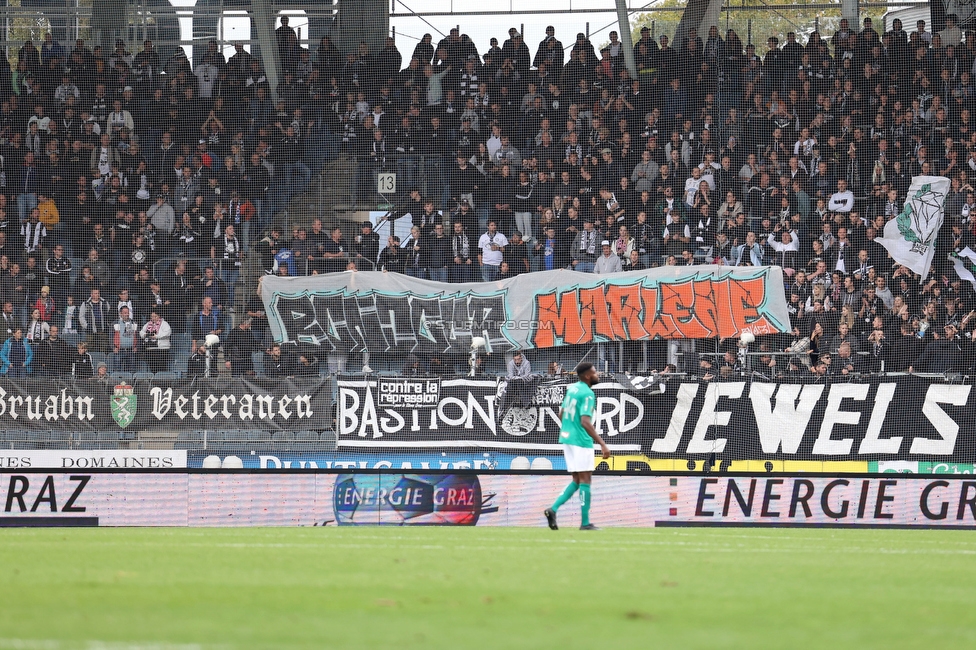 Sturm Graz - Tirol
Oesterreichische Fussball Bundesliga, 11. Runde, SK Sturm Graz - WSG Tirol, Stadion Liebenau Graz, 09.10.2022. 

Foto zeigt Fans von Sturm mit einem Spruchband
Schlüsselwörter: bastion baby