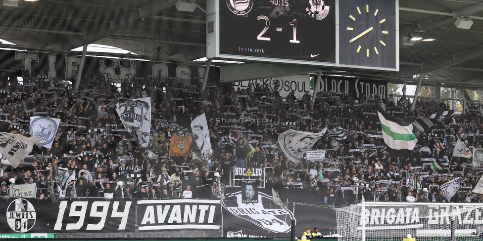 Sturm Graz - Tirol
Oesterreichische Fussball Bundesliga, 11. Runde, SK Sturm Graz - WSG Tirol, Stadion Liebenau Graz, 09.10.2022. 

Foto zeigt Fans von Sturm
Schlüsselwörter: schals