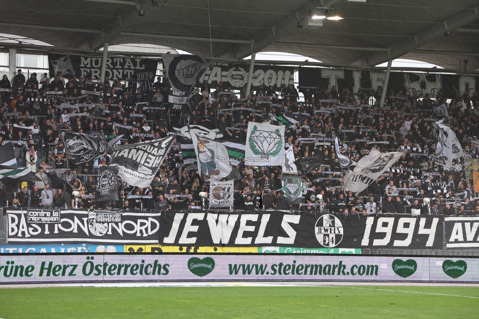 Sturm Graz - Tirol
Oesterreichische Fussball Bundesliga, 11. Runde, SK Sturm Graz - WSG Tirol, Stadion Liebenau Graz, 09.10.2022. 

Foto zeigt Fans von Sturm
Schlüsselwörter: schals jewels