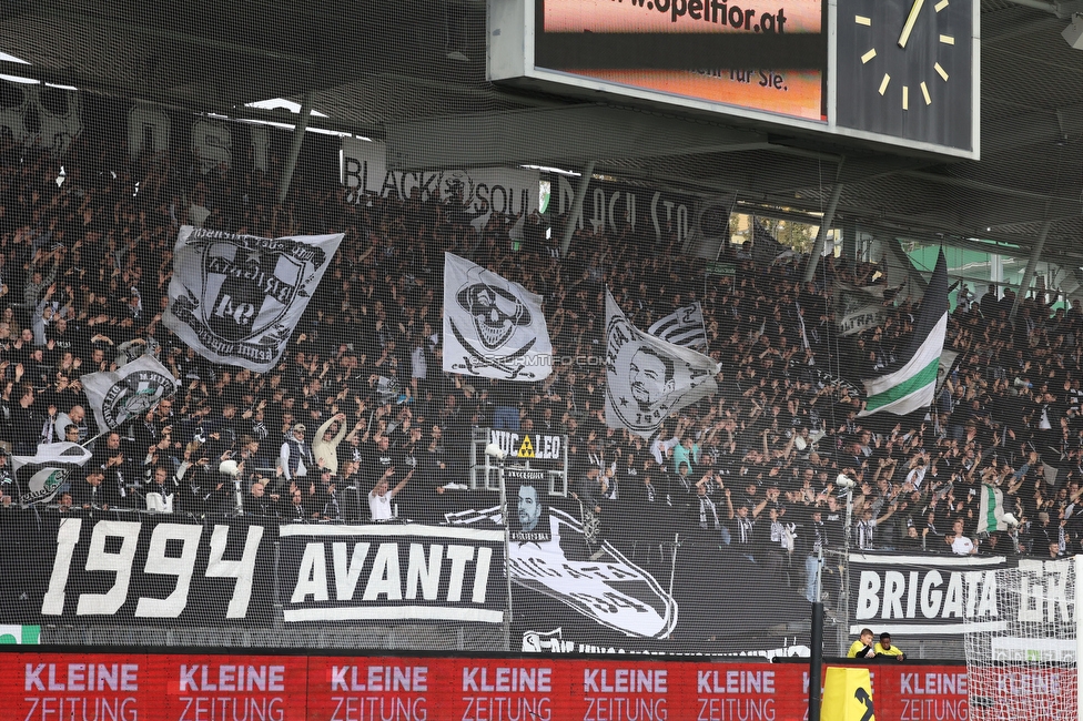 Sturm Graz - Tirol
Oesterreichische Fussball Bundesliga, 11. Runde, SK Sturm Graz - WSG Tirol, Stadion Liebenau Graz, 09.10.2022. 

Foto zeigt Fans von Sturm
Schlüsselwörter: brigata