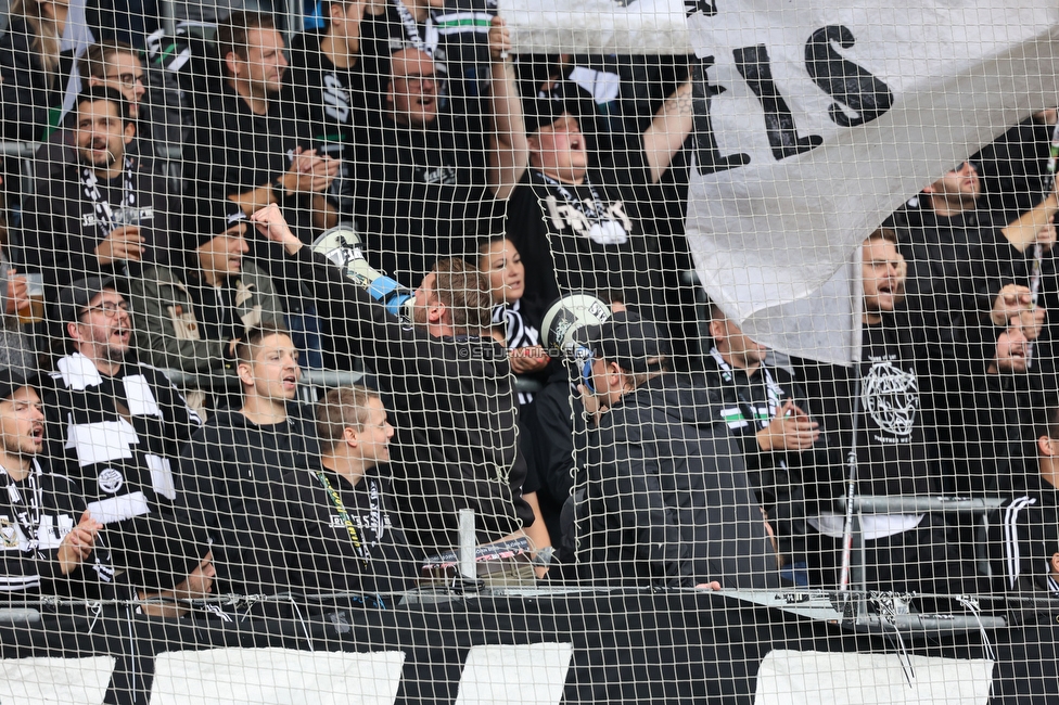 Sturm Graz - Tirol
Oesterreichische Fussball Bundesliga, 11. Runde, SK Sturm Graz - WSG Tirol, Stadion Liebenau Graz, 09.10.2022. 

Foto zeigt Fans von Sturm
Schlüsselwörter: jewels