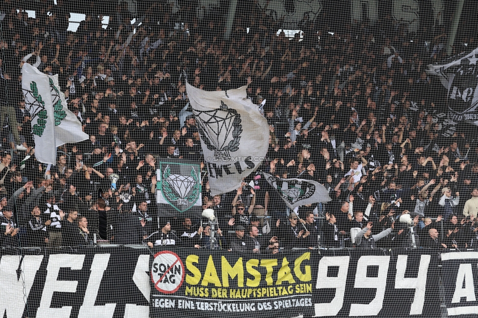 Sturm Graz - Tirol
Oesterreichische Fussball Bundesliga, 11. Runde, SK Sturm Graz - WSG Tirol, Stadion Liebenau Graz, 09.10.2022. 

Foto zeigt Fans von Sturm
Schlüsselwörter: jewels samstag