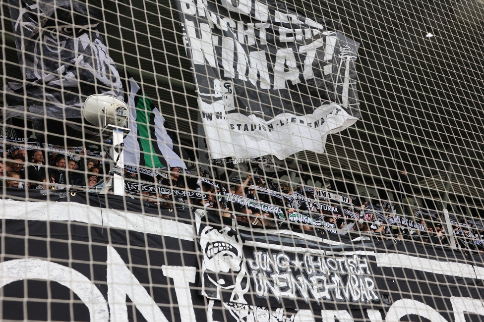 Sturm Graz - Tirol
Oesterreichische Fussball Bundesliga, 11. Runde, SK Sturm Graz - WSG Tirol, Stadion Liebenau Graz, 09.10.2022. 

Foto zeigt Fans von Sturm
Schlüsselwörter: schals bastion