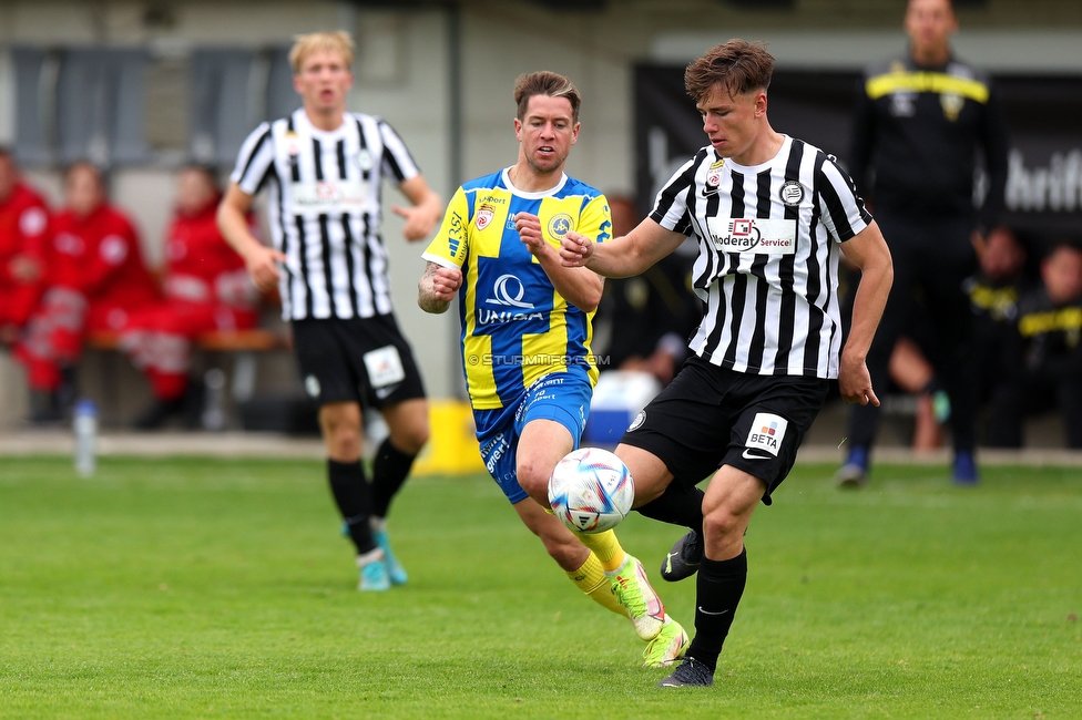 Sturm II - Vienna
Oesterreichische 2. Liga, 11. Runde, SK Sturm Graz II - First Vienna FC 1894, Solarstadion Gleisdorf, 09.10.2022. 

Foto zeigt Paul Komposch (Sturm II)
