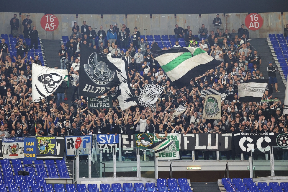 Lazio - Sturm Graz
UEFA Europa League Gruppenphase 4. Spieltag, SS Lazio - SK Sturm Graz, Stadio Olimpico Rom, 13.10.2022. 

Foto zeigt Fans von Sturm
Schlüsselwörter: sturmflut