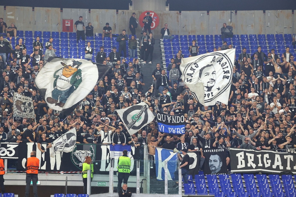 Lazio - Sturm Graz
UEFA Europa League Gruppenphase 4. Spieltag, SS Lazio - SK Sturm Graz, Stadio Olimpico Rom, 13.10.2022. 

Foto zeigt Fans von Sturm
