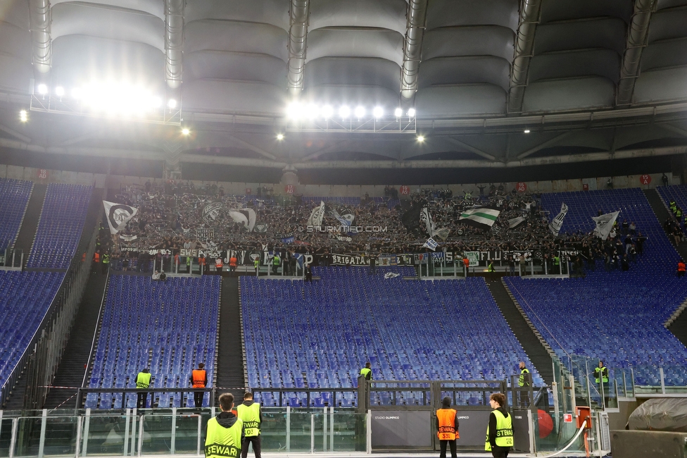 Lazio - Sturm Graz
UEFA Europa League Gruppenphase 4. Spieltag, SS Lazio - SK Sturm Graz, Stadio Olimpico Rom, 13.10.2022. 

Foto zeigt Fans von Sturm
Schlüsselwörter: schals