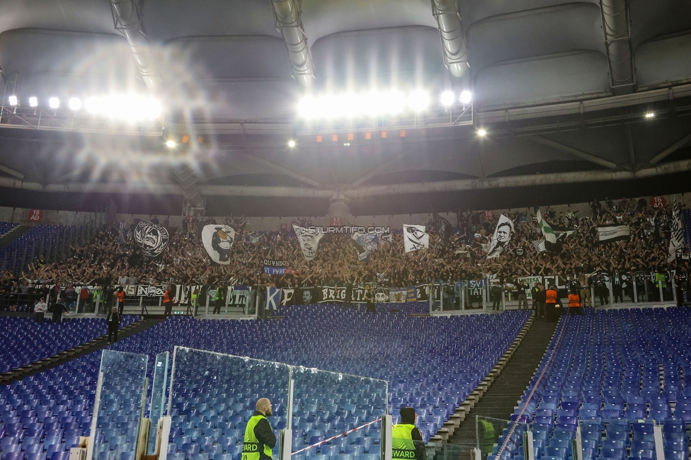 Lazio - Sturm Graz
UEFA Europa League Gruppenphase 4. Spieltag, SS Lazio - SK Sturm Graz, Stadio Olimpico Rom, 13.10.2022. 

Foto zeigt Fans von Sturm
