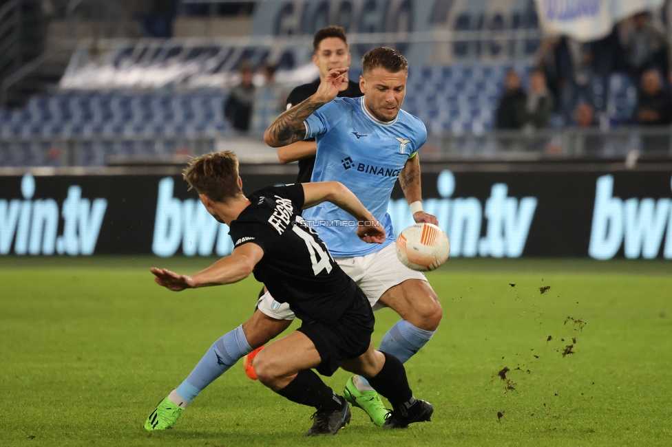 Lazio - Sturm Graz
UEFA Europa League Gruppenphase 4. Spieltag, SS Lazio - SK Sturm Graz, Stadio Olimpico Rom, 13.10.2022. 

Foto zeigt David Affengruber (Sturm) und Ciro Immobile (Lazio)
