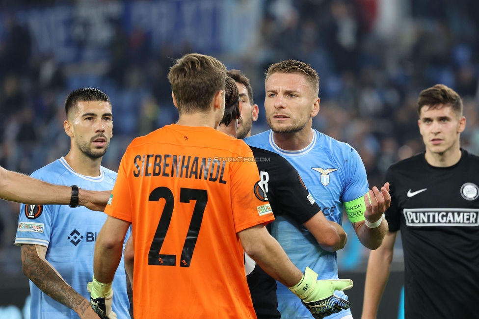 Lazio - Sturm Graz
UEFA Europa League Gruppenphase 4. Spieltag, SS Lazio - SK Sturm Graz, Stadio Olimpico Rom, 13.10.2022. 

Foto zeigt Joerg Siebenhandl (Sturm) und Ciro Immobile (Lazio)
