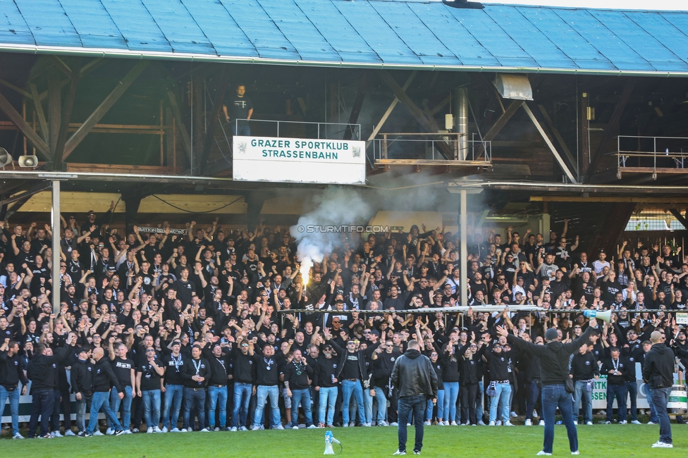 GAK - Sturm Graz
OEFB Cup, 3. Runde, Grazer AK 1902 - SK Sturm Graz, Stadion Liebenau Graz, 19.10.2022. 

Foto zeigt Fans von Sturm in der Gruabn
