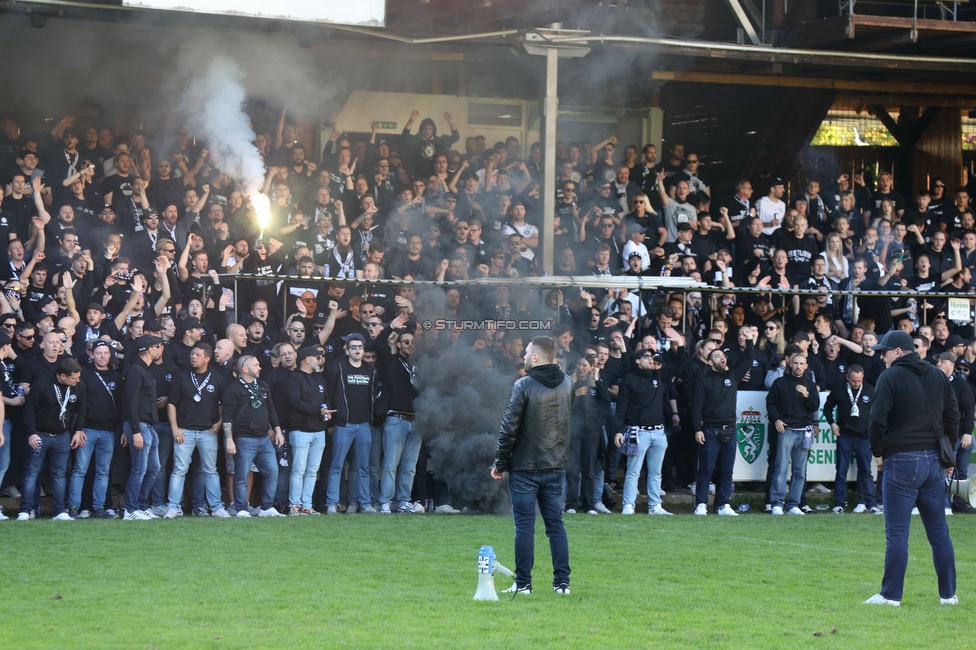 GAK - Sturm Graz
OEFB Cup, 3. Runde, Grazer AK 1902 - SK Sturm Graz, Stadion Liebenau Graz, 19.10.2022. 

Foto zeigt Fans von Sturm in der Gruabn
