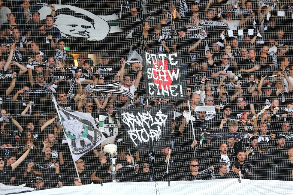 GAK - Sturm Graz
OEFB Cup, 3. Runde, Grazer AK 1902 - SK Sturm Graz, Stadion Liebenau Graz, 19.10.2022. 

Foto zeigt Fans von Sturm
