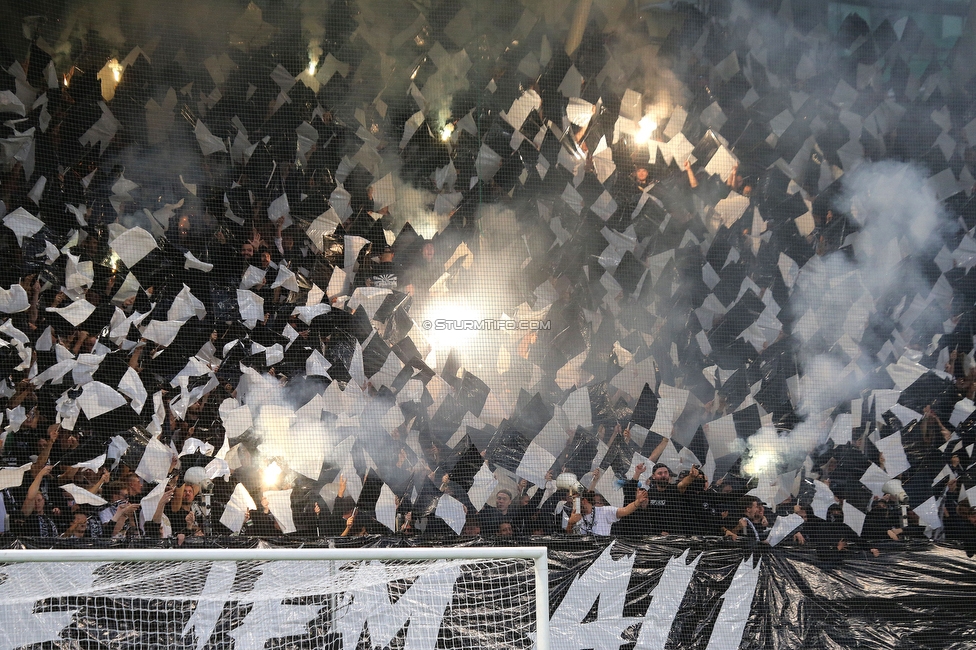 GAK - Sturm Graz
OEFB Cup, 3. Runde, Grazer AK 1902 - SK Sturm Graz, Stadion Liebenau Graz, 19.10.2022. 

Foto zeigt Fans von Sturm mit einer Choreografie
