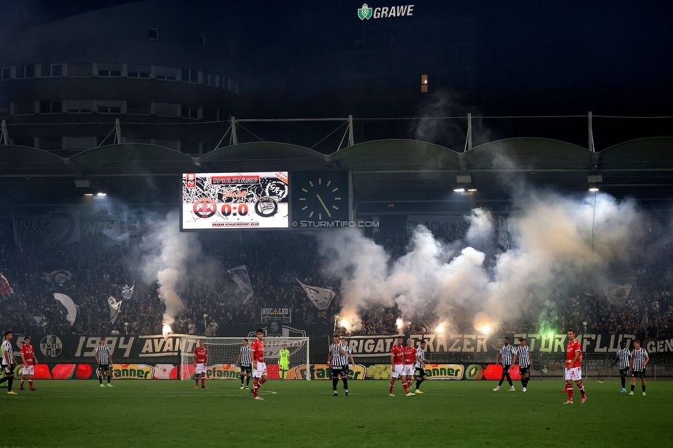 GAK - Sturm Graz
OEFB Cup, 3. Runde, Grazer AK 1902 - SK Sturm Graz, Stadion Liebenau Graz, 19.10.2022. 

Foto zeigt Fans von Sturm
Schlüsselwörter: pyrotechnik