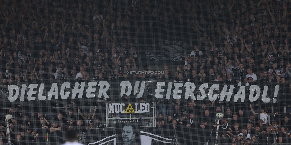 GAK - Sturm Graz
OEFB Cup, 3. Runde, Grazer AK 1902 - SK Sturm Graz, Stadion Liebenau Graz, 19.10.2022. 

Foto zeigt Fans von Sturm mit einem Spruchband
Schlüsselwörter: sturmstadion