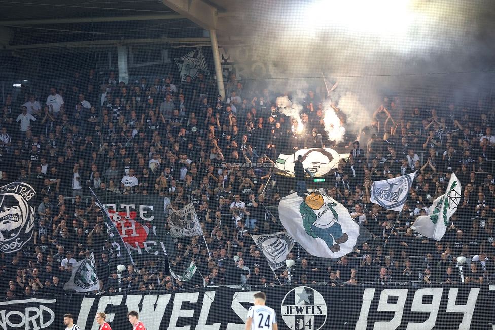 GAK - Sturm Graz
OEFB Cup, 3. Runde, Grazer AK 1902 - SK Sturm Graz, Stadion Liebenau Graz, 19.10.2022. 

Foto zeigt Fans von Sturm
Schlüsselwörter: jewels