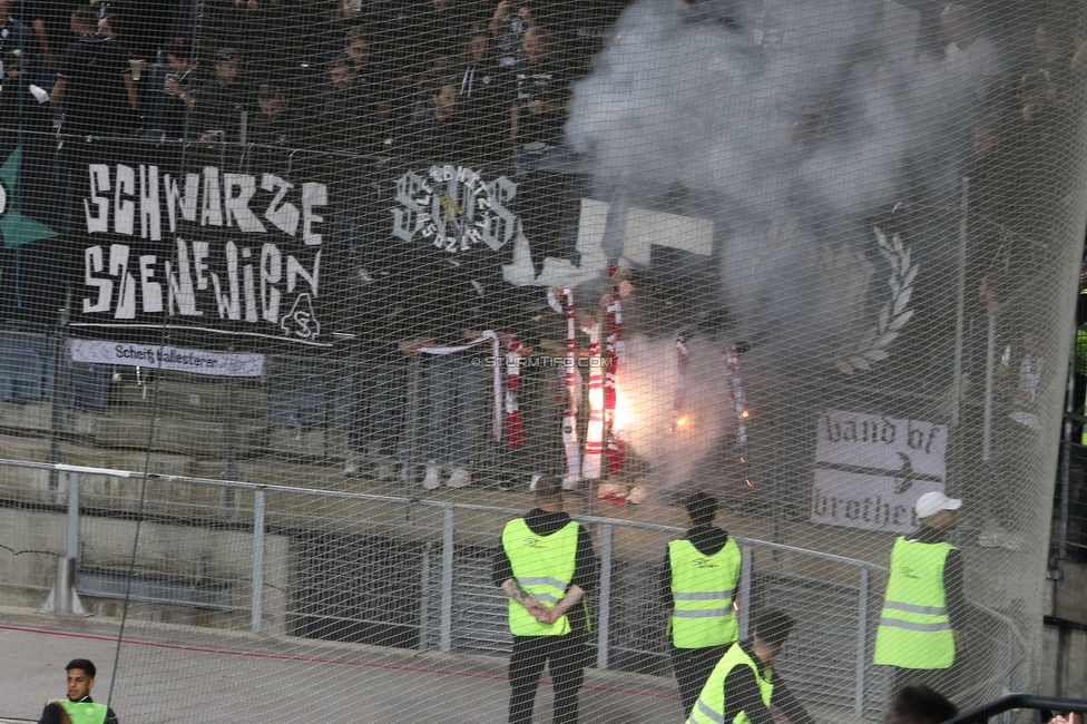 GAK - Sturm Graz
OEFB Cup, 3. Runde, Grazer AK 1902 - SK Sturm Graz, Stadion Liebenau Graz, 19.10.2022. 

Foto zeigt Fans von Sturm
Schlüsselwörter: sws