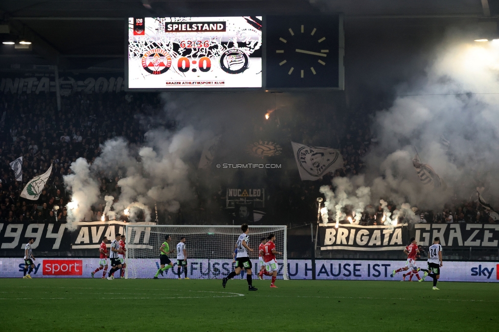 GAK - Sturm Graz
OEFB Cup, 3. Runde, Grazer AK 1902 - SK Sturm Graz, Stadion Liebenau Graz, 19.10.2022. 

Foto zeigt Fans von Sturm
Schlüsselwörter: brigata pyrotechnik