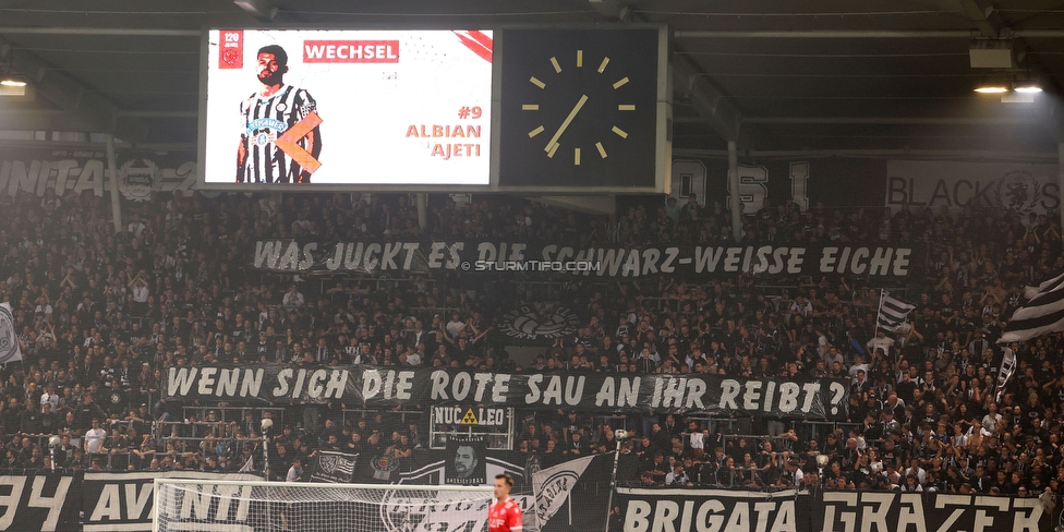 GAK - Sturm Graz
OEFB Cup, 3. Runde, Grazer AK 1902 - SK Sturm Graz, Stadion Liebenau Graz, 19.10.2022. 

Foto zeigt Fans von Sturm mit einem Spruchband
