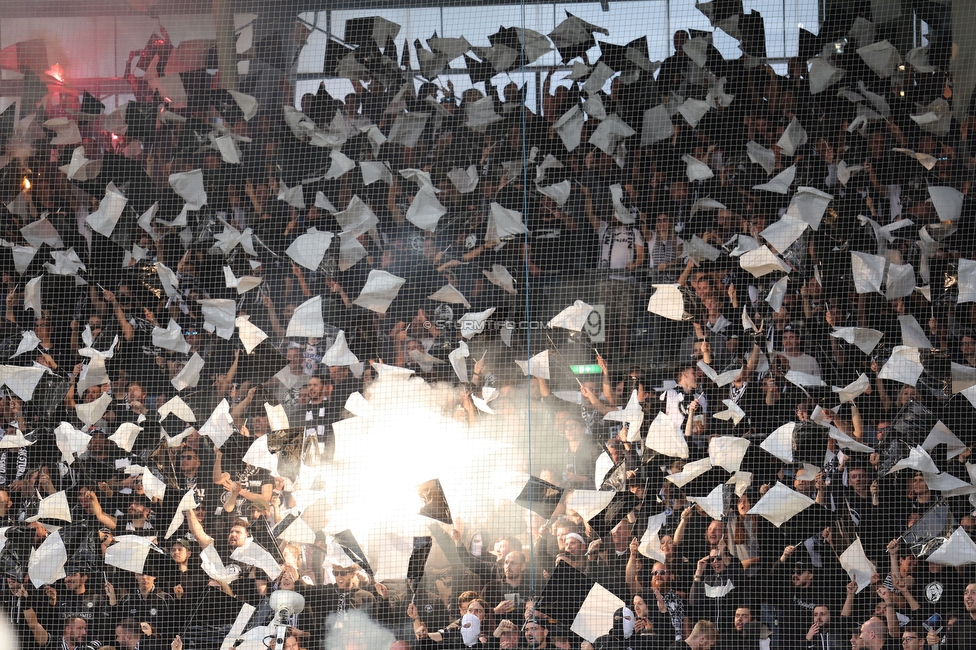 GAK - Sturm Graz
OEFB Cup, 3. Runde, Grazer AK 1902 - SK Sturm Graz, Stadion Liebenau Graz, 19.10.2022. 

Foto zeigt Fans von Sturm
Schlüsselwörter: pyrotechnik