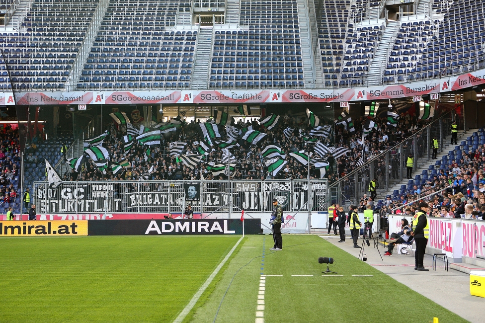 Salzburg - Sturm Graz
Oesterreichische Fussball Bundesliga, 13. Runde, FC Red Bull Salzburg - SK Sturm Graz, Red Bull Arena Salzburg, 22.10.2022. 

Foto zeigt Fans von Sturm
