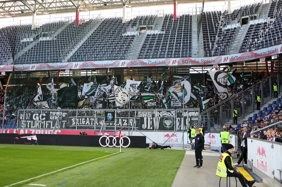 Salzburg - Sturm Graz
Oesterreichische Fussball Bundesliga, 13. Runde, FC Red Bull Salzburg - SK Sturm Graz, Red Bull Arena Salzburg, 22.10.2022. 

Foto zeigt Fans von Sturm
