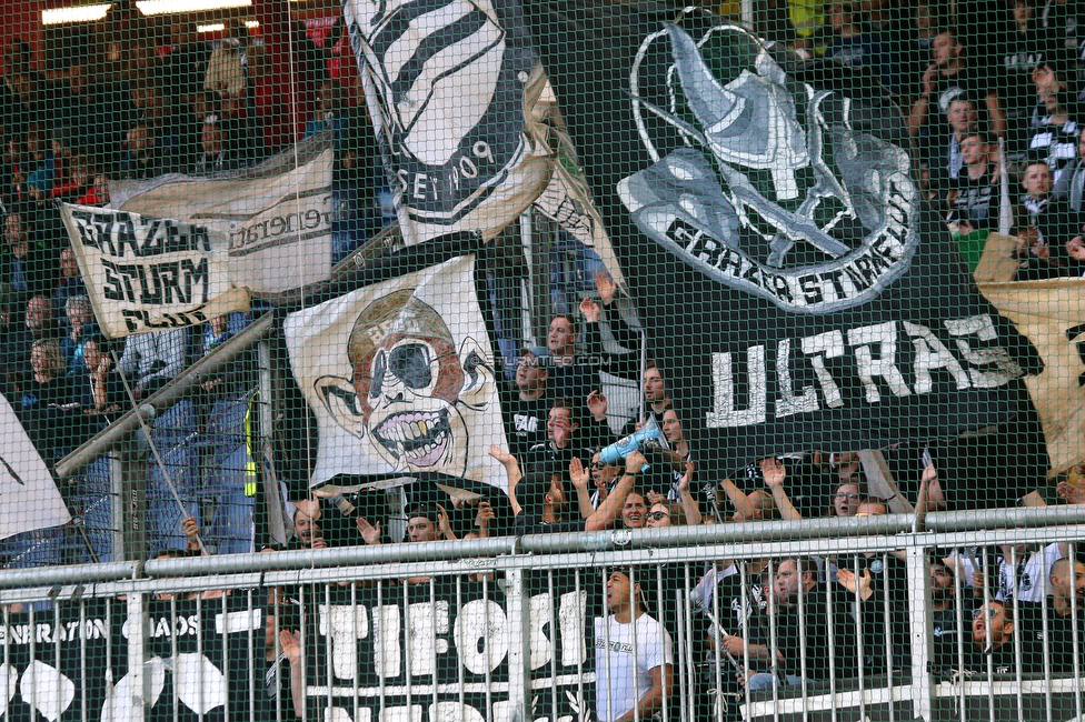 Salzburg - Sturm Graz
Oesterreichische Fussball Bundesliga, 13. Runde, FC Red Bull Salzburg - SK Sturm Graz, Red Bull Arena Salzburg, 22.10.2022. 

Foto zeigt Fans von Sturm
Schlüsselwörter: sturmflut tifosi