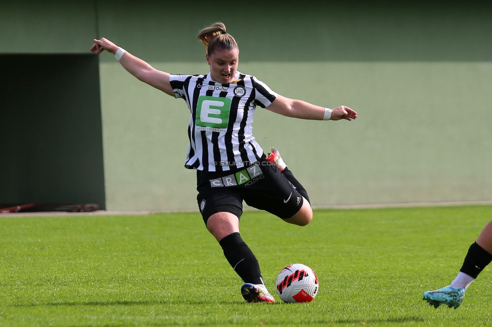 Sturm Damen - Wacker Innsbruck
OEFB Frauen Bundesliga, 7. Runde, SK Sturm Graz Damen - FC Wacker Innsbruck, MURAUER Bier Arena - StFV Graz, 23.05.2022. 

Foto zeigt Julia Matuschewski (Sturm Damen)
