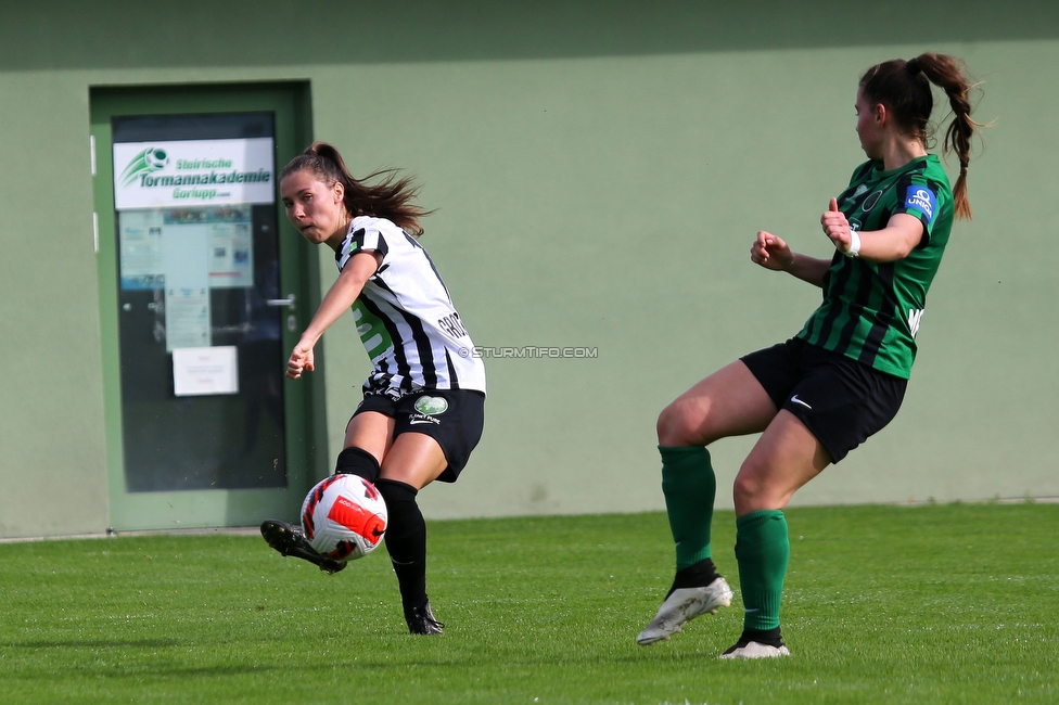 Sturm Damen - Wacker Innsbruck
OEFB Frauen Bundesliga, 7. Runde, SK Sturm Graz Damen - FC Wacker Innsbruck, MURAUER Bier Arena - StFV Graz, 23.05.2022. 

Foto zeigt Stefanie Grossgasteiger (Sturm Damen)
