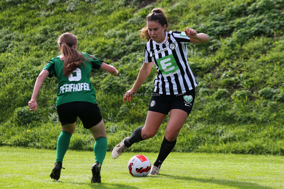 Sturm Damen - Wacker Innsbruck
OEFB Frauen Bundesliga, 7. Runde, SK Sturm Graz Damen - FC Wacker Innsbruck, MURAUER Bier Arena - StFV Graz, 23.05.2022. 

Foto zeigt Valentina Kroell (Sturm Damen)
