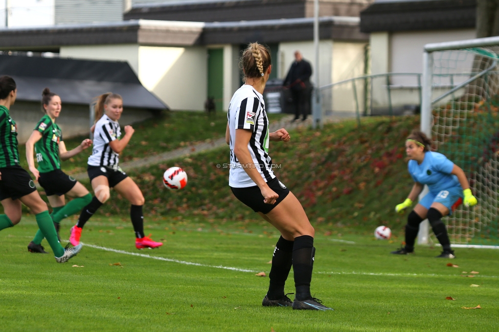 Sturm Damen - Wacker Innsbruck
OEFB Frauen Bundesliga, 7. Runde, SK Sturm Graz Damen - FC Wacker Innsbruck, MURAUER Bier Arena - StFV Graz, 23.05.2022. 

Foto zeigt Sophia Bertolo (Sturm Damen) und Anna Maria Wirnsberger (Sturm Damen)
