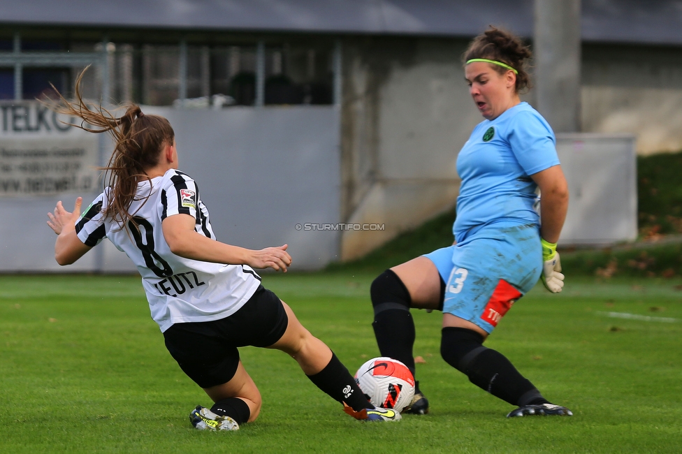 Sturm Damen - Wacker Innsbruck
OEFB Frauen Bundesliga, 7. Runde, SK Sturm Graz Damen - FC Wacker Innsbruck, MURAUER Bier Arena - StFV Graz, 23.05.2022. 

Foto zeigt Julia Keutz (Sturm Damen)
