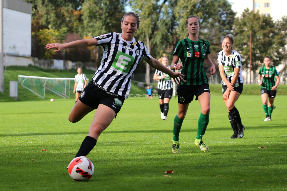 Sturm Damen - Wacker Innsbruck
OEFB Frauen Bundesliga, 7. Runde, SK Sturm Graz Damen - FC Wacker Innsbruck, MURAUER Bier Arena - StFV Graz, 23.05.2022. 

Foto zeigt Modesta Uka (Sturm Damen)
