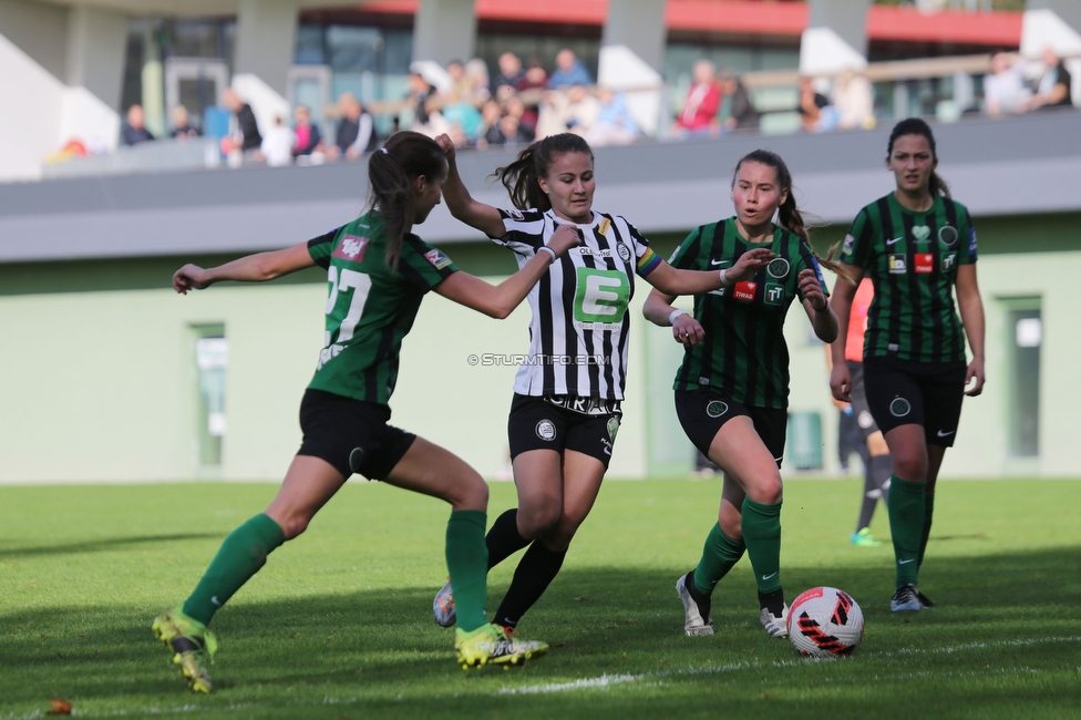 Sturm Damen - Wacker Innsbruck
OEFB Frauen Bundesliga, 7. Runde, SK Sturm Graz Damen - FC Wacker Innsbruck, MURAUER Bier Arena - StFV Graz, 23.05.2022. 

Foto zeigt Annabel Schasching (Sturm Damen)
