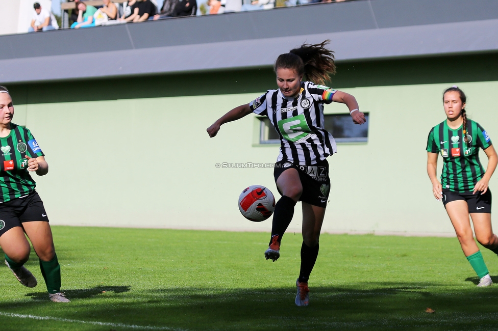 Sturm Damen - Wacker Innsbruck
OEFB Frauen Bundesliga, 7. Runde, SK Sturm Graz Damen - FC Wacker Innsbruck, MURAUER Bier Arena - StFV Graz, 23.05.2022. 

Foto zeigt Annabel Schasching (Sturm Damen)
