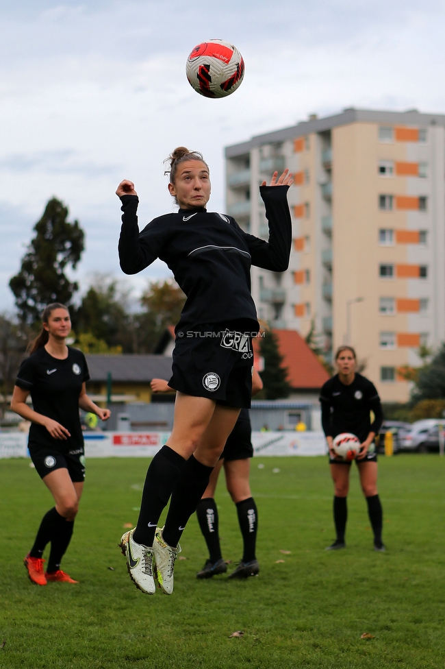 LUV Graz - Sturm Graz
OEFB Frauen Cup, Union LUV Graz - SK Sturm Graz, Sportplatz Union LUV Graz, 26.10.2022. 

Foto zeigt Michela Croatto (Sturm Damen)
