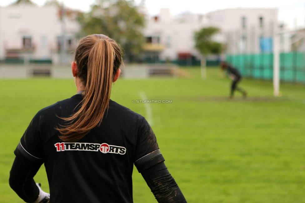 LUV Graz - Sturm Graz
OEFB Frauen Cup, Union LUV Graz - SK Sturm Graz, Sportplatz Union LUV Graz, 26.10.2022. 

Foto zeigt Mariella El Sherif (Sturm Damen)
