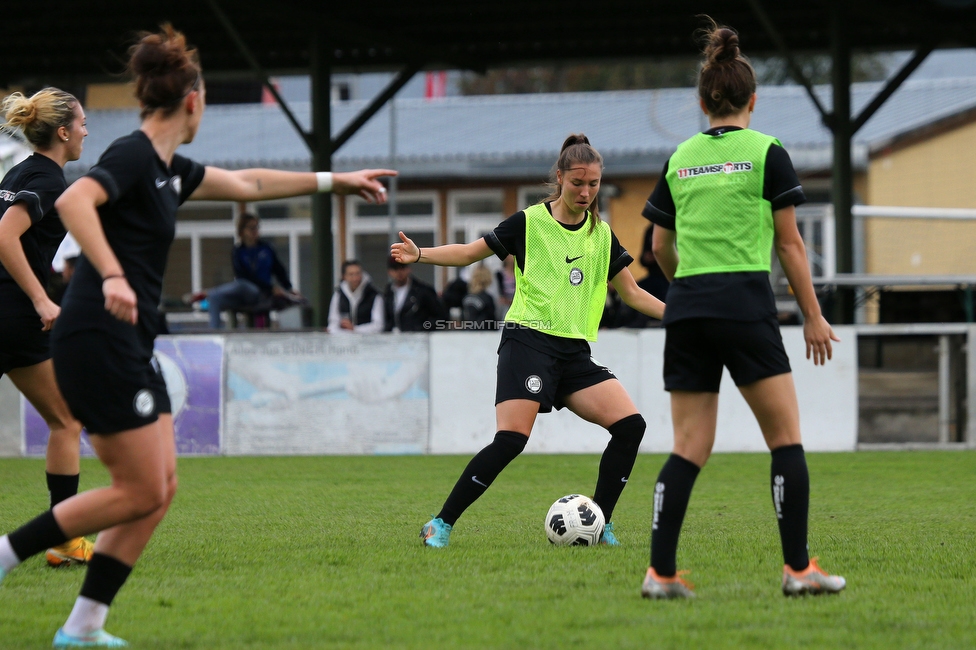 LUV Graz - Sturm Graz
OEFB Frauen Cup, Union LUV Graz - SK Sturm Graz, Sportplatz Union LUV Graz, 26.10.2022. 

Foto zeigt Stefanie Grossgasteiger (Sturm Damen)
