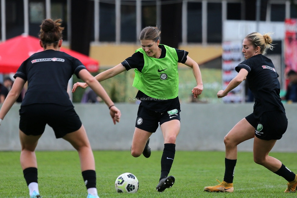 LUV Graz - Sturm Graz
OEFB Frauen Cup, Union LUV Graz - SK Sturm Graz, Sportplatz Union LUV Graz, 26.10.2022. 

Foto zeigt Sophie Maierhofer (Sturm Damen)
